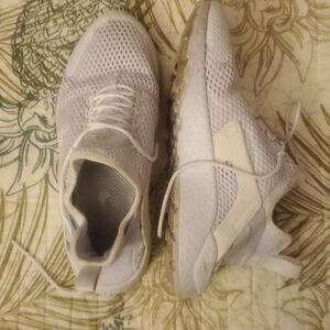 Nike Air Huaracache Women 7.5